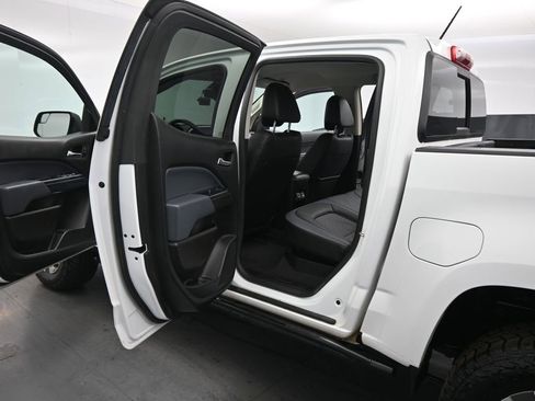 Used 2020 Chevrolet Colorado Z71 image 19