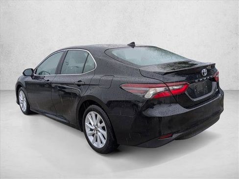 Used 2024 Toyota Camry LE image 7