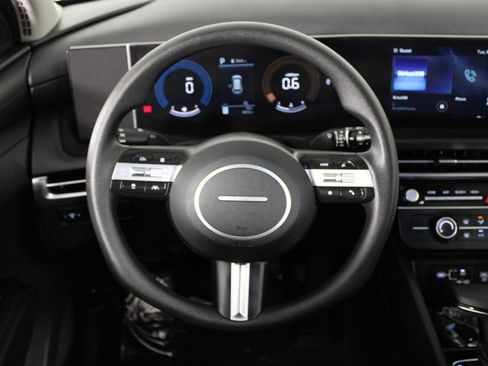 Certified 2026 Hyundai Tucson SE image 9