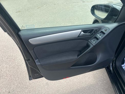 Used 2014 Volkswagen Golf TDI FWD image 9