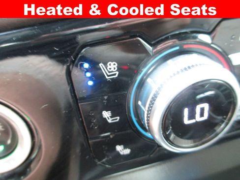 Used 2023 GMC Sierra 1500 SLT w/ SLT Convenience Package AWD/4WD image 20