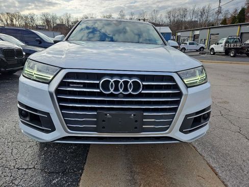 Used 2018 Audi Q7 3.0T Prestige w/ Prestige Package image 3
