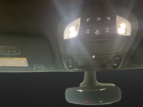 Used 2024 Chrysler Pacifica Pinnacle image 30