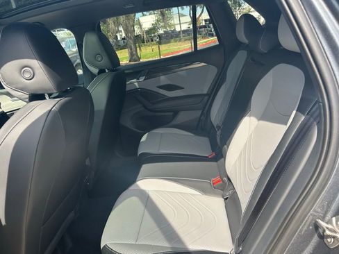 Certified 2025 Volkswagen Tiguan SE R-Line AWD/4WD image 51