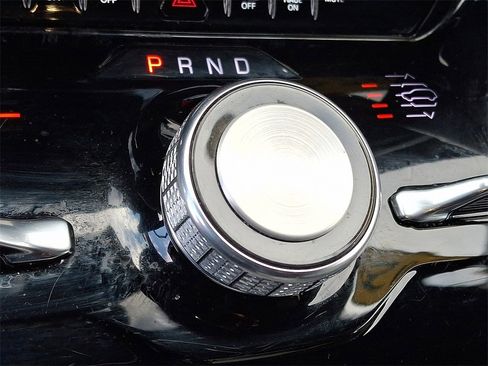 Used 2024 Jeep Wagoneer Series III image 14