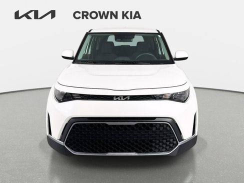 Certified 2025 Kia Soul LX w/ LX Technology Package FWD image 2