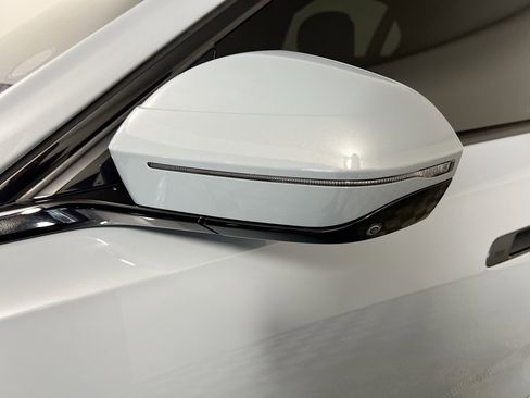 Used 2024 BMW 740i RWD image 13
