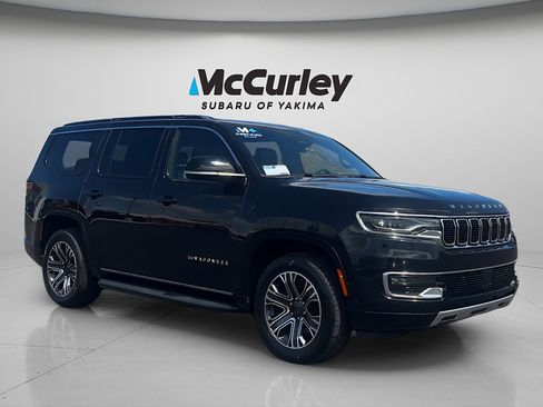 Used 2024 Jeep Wagoneer Series II w/ Flexible Seating Group AWD/4WD image 8