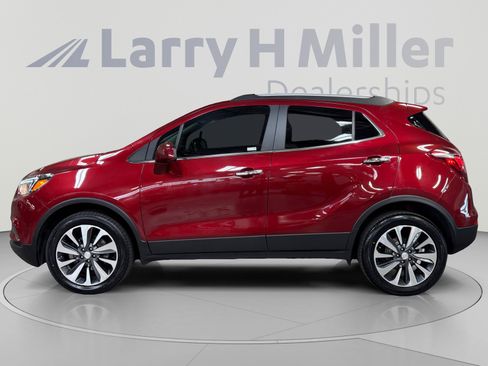 Used 2022 Buick Encore Preferred w/ Safety Package AWD/4WD image 2
