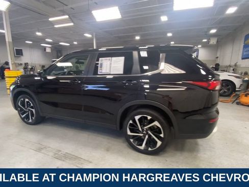 Used 2024 Mitsubishi Outlander SE AWD/4WD image 7
