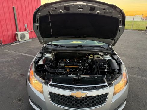 Used 2012 Chevrolet Cruze LT image 13