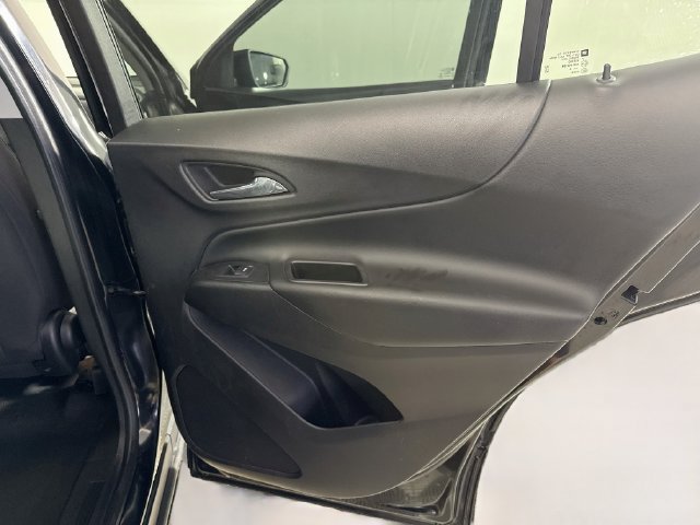 Used 2020 Chevrolet Equinox LT FWD image 27