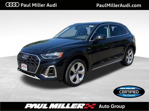 Used 2023 Audi Q5 2.0T Premium Plus w/ Premium Plus Package AWD/4WD image 1