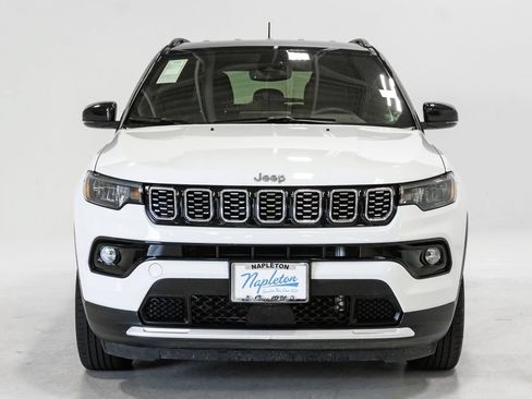 Certified 2025 Jeep Compass Limited AWD/4WD image 5