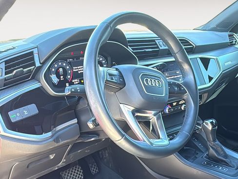 Used 2022 Audi Q3 2.0T Premium Plus w/ Premium Plus Package AWD/4WD image 10