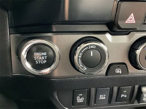 Certified 2023 Toyota Tacoma TRD Off-Road image 20