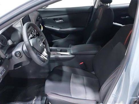 Used 2025 Nissan Sentra SR FWD image 20