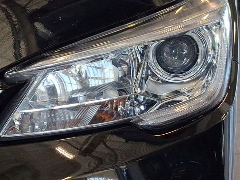 Used 2019 Subaru Ascent Premium w/ Popular Package #2A AWD/4WD image 12