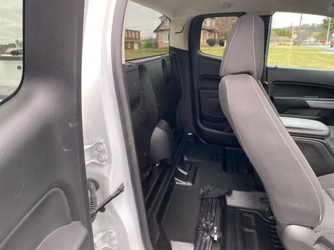 Used 2022 Chevrolet Colorado LT w/ Fleet Safety Package image 24