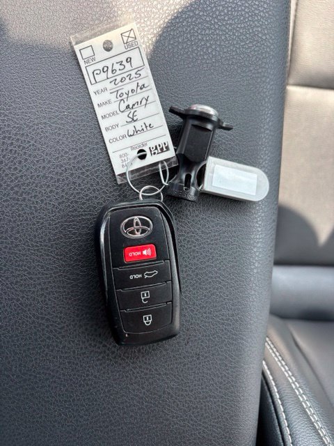 Used 2025 Toyota Camry SE FWD image 6