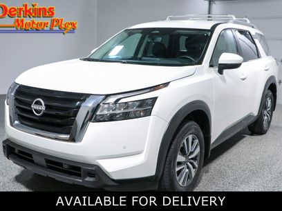 Used 2024 Nissan Pathfinder SL