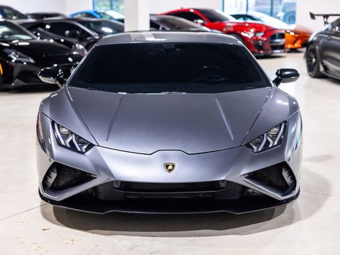 Used 2021 Lamborghini Huracan EVO RWD image 11