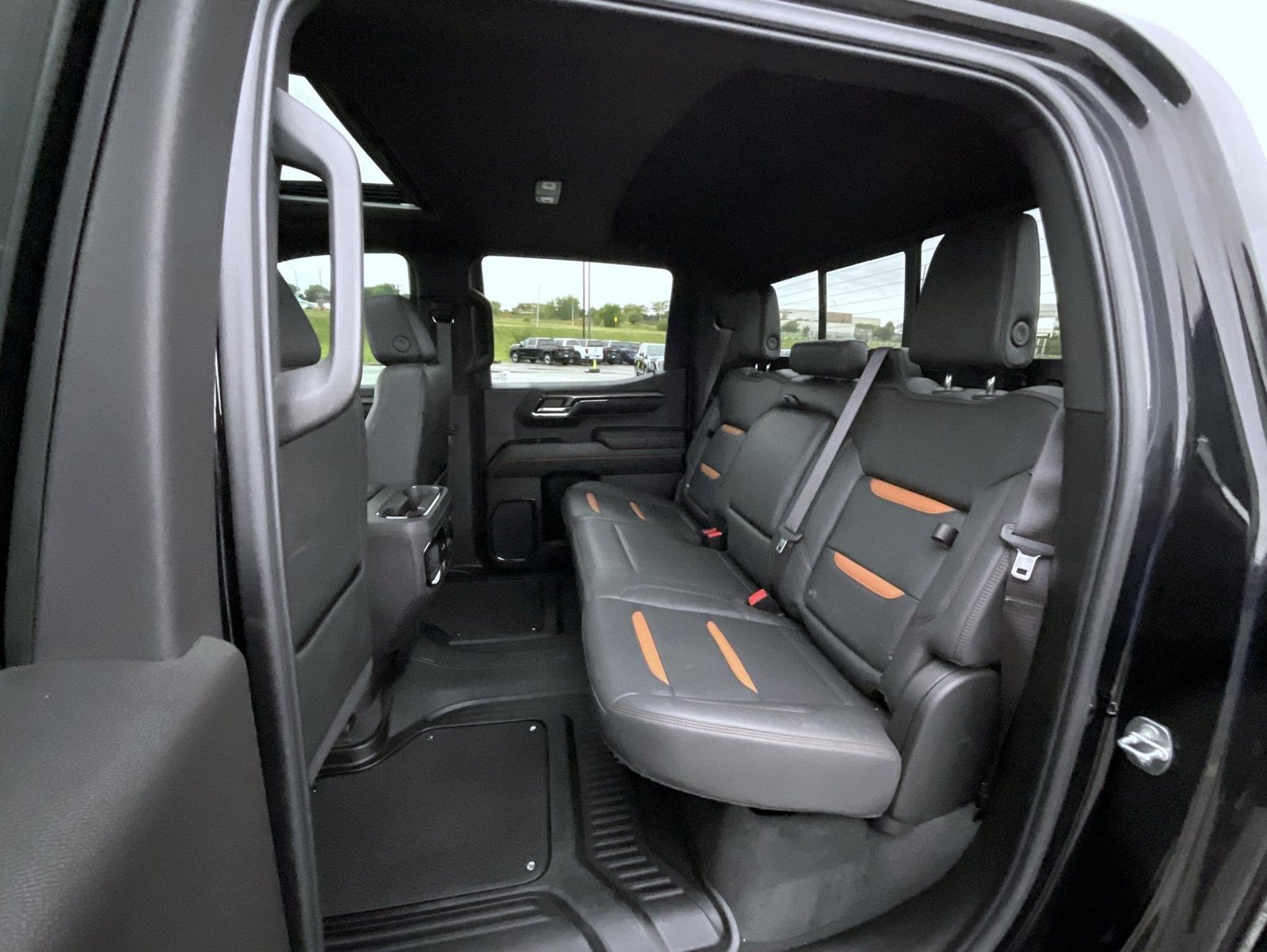 Certified 2024 GMC Sierra 1500 AT4 w/ Technology Package AWD/4WD image 19