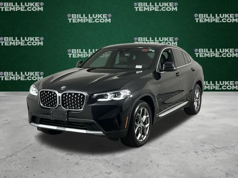 Used 2024 BMW X4 xDrive30i image 3