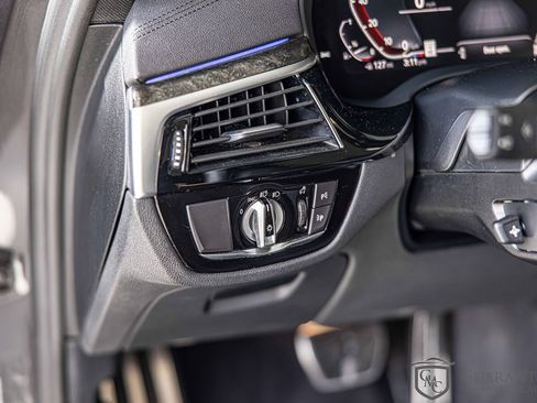 Used 2020 BMW M550i xDrive w/ Executive Package image 20