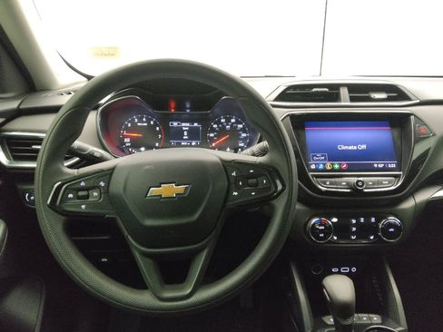 Used 2021 Chevrolet TrailBlazer LT w/ Convenience Package image 22