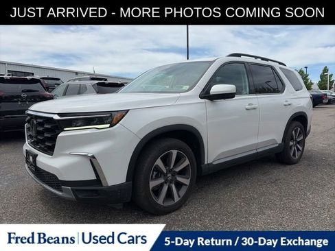 Used 2023 Honda Pilot Elite image 3