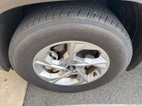 Used 2024 Hyundai Tucson SEL image 2