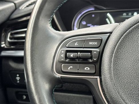Used 2022 Kia Niro EX Premium image 33