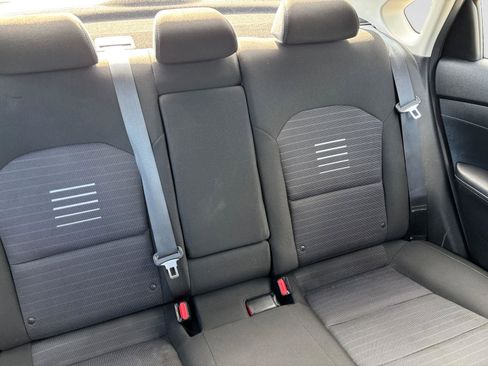 Used 2019 Kia Forte S w/ S Premium Package FWD image 18