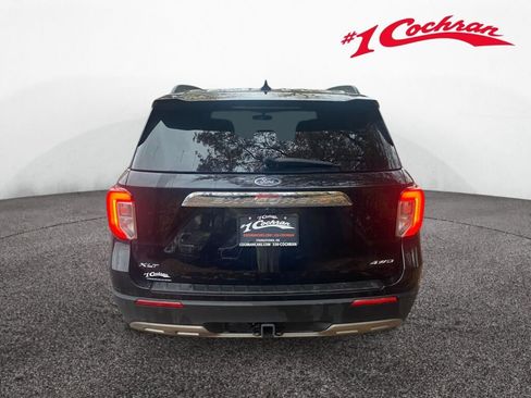 Used 2023 Ford Explorer XLT w/ Equipment Group 202A image 6