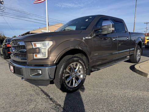 Used 2015 Ford F150 Lariat w/ Equipment Group 502A Luxury image 3