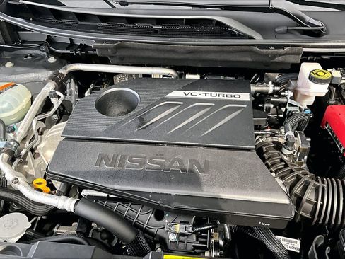 Certified 2025 Nissan Rogue SV image 32