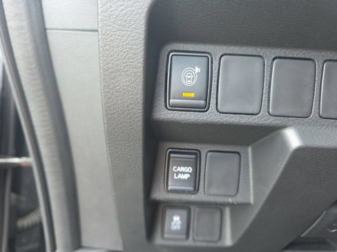Used 2025 Nissan Frontier SV RWD image 20