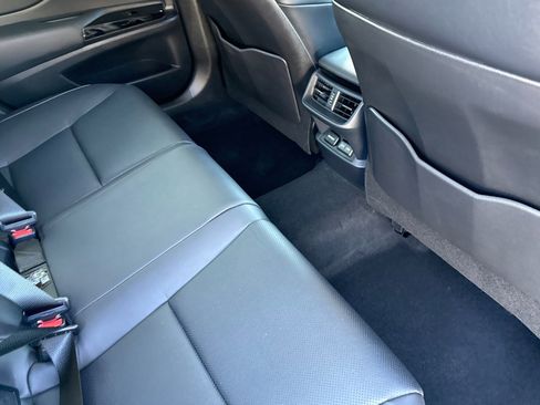 Certified 2025 Lexus ES 350 w/ Premium Package image 30