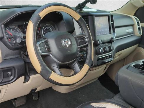 Used 2020 RAM 1500 Big Horn AWD/4WD image 9