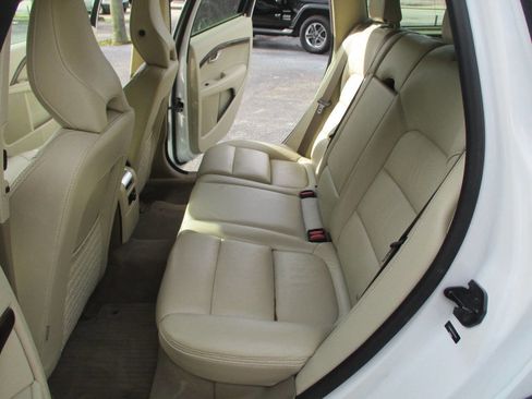 Used 2012 Volvo XC70 3.2 AWD/4WD image 23