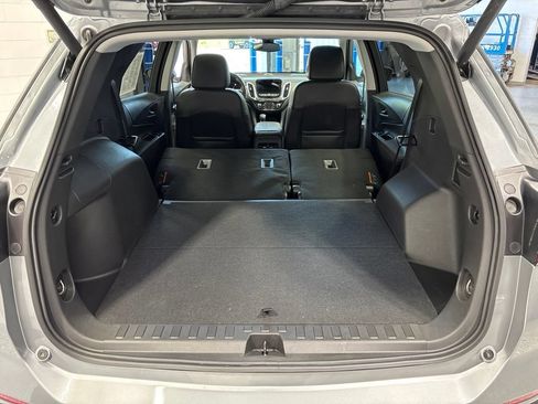 Used 2024 Chevrolet Equinox Premier AWD/4WD image 47