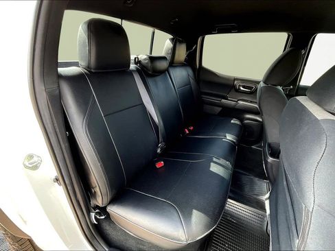 Used 2023 Toyota Tacoma TRD Off-Road image 29