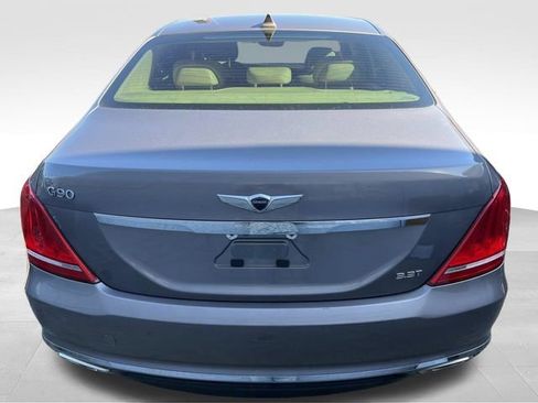 Used 2018 Genesis G90 3.3T Premium image 3