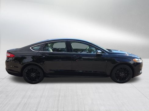 Used 2016 Ford Fusion SE w/ Equipment Group 202A AWD/4WD image 2