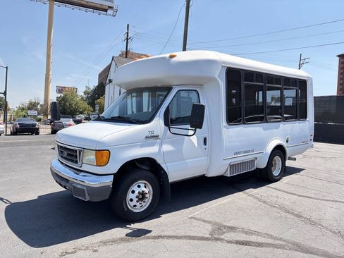 Used 2007 Ford E-350 and Econoline 350 Super Duty RWD image 1