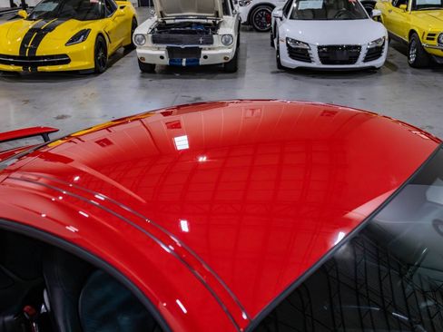 Used 2010 Porsche Cayman RWD image 18