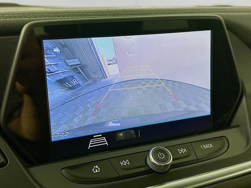 Used 2020 Chevrolet Blazer LT FWD image 14