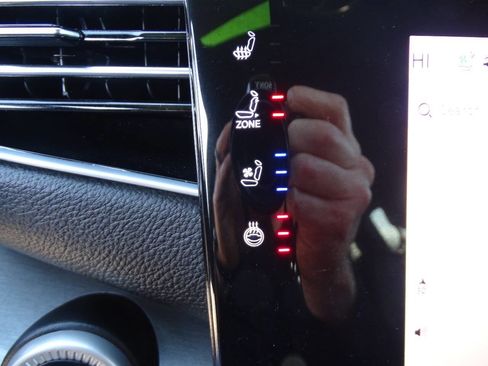 Used 2025 Jeep Wagoneer Series II image 32