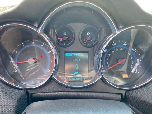Used 2014 Chevrolet Cruze LT w/ All-Star Edition FWD image 22
